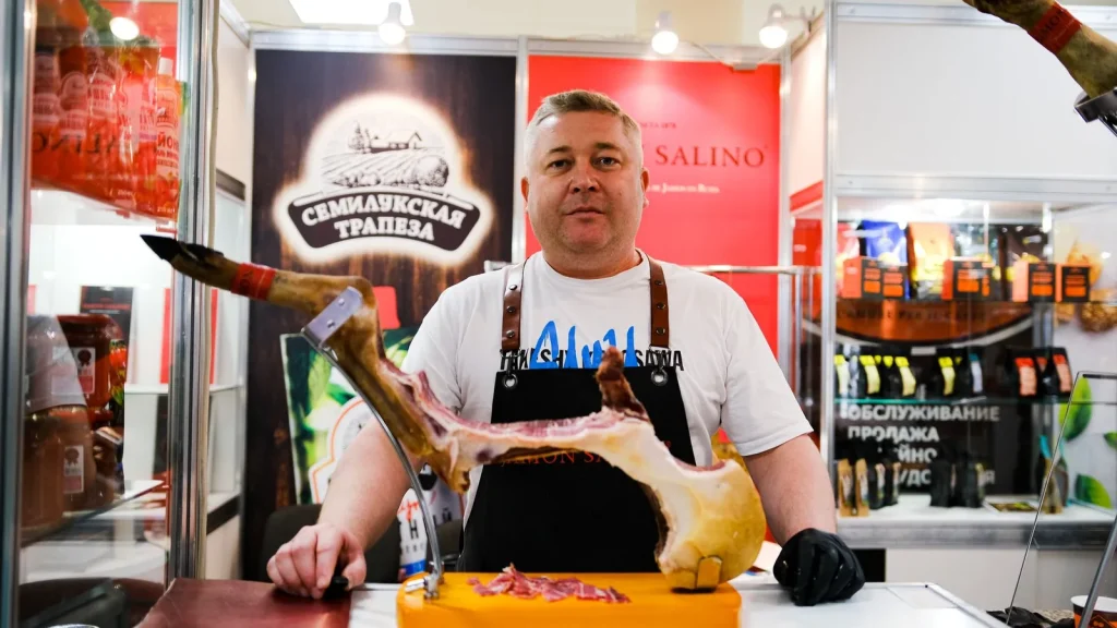 Producto alimentario protegido por denominación de origen en una feria comercial